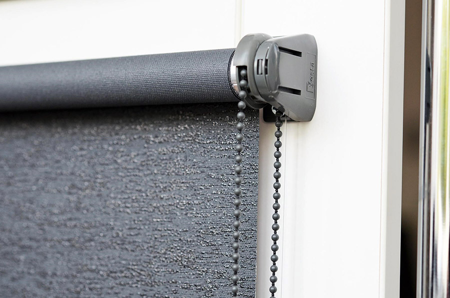 Шторы на кухню в стиле хай тек