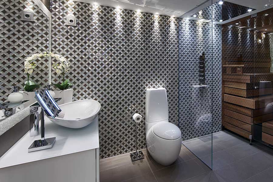 Варіанти освітлення для ванної кімнати у світлих тонах