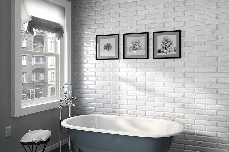 Плитку каких размеров выбрать для небольшой светлой ванной комнаты