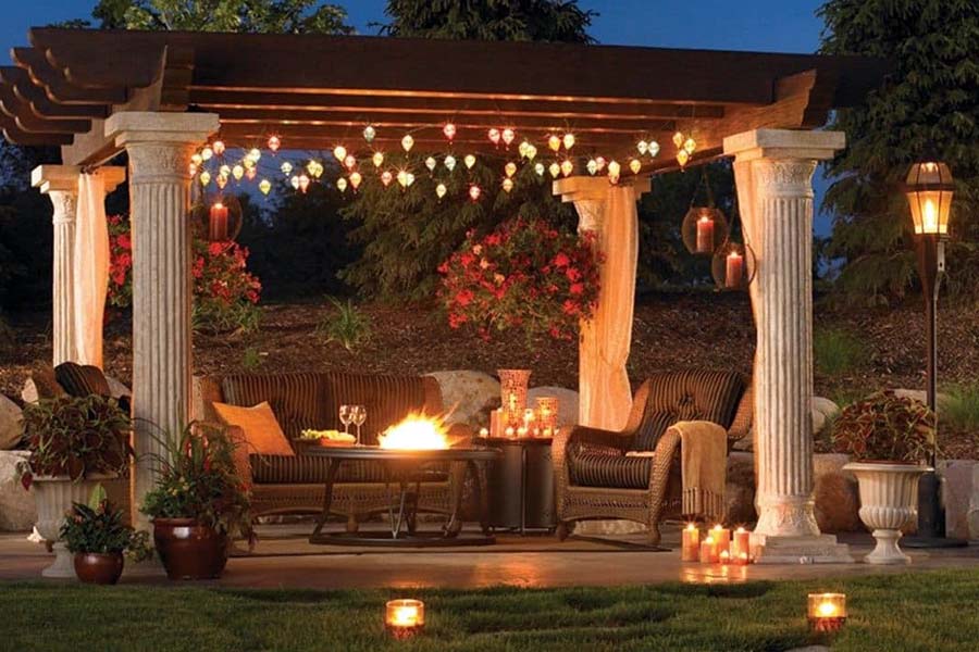 Організація правильної системи освітлення у великому дворі з альтанкою та мангалом