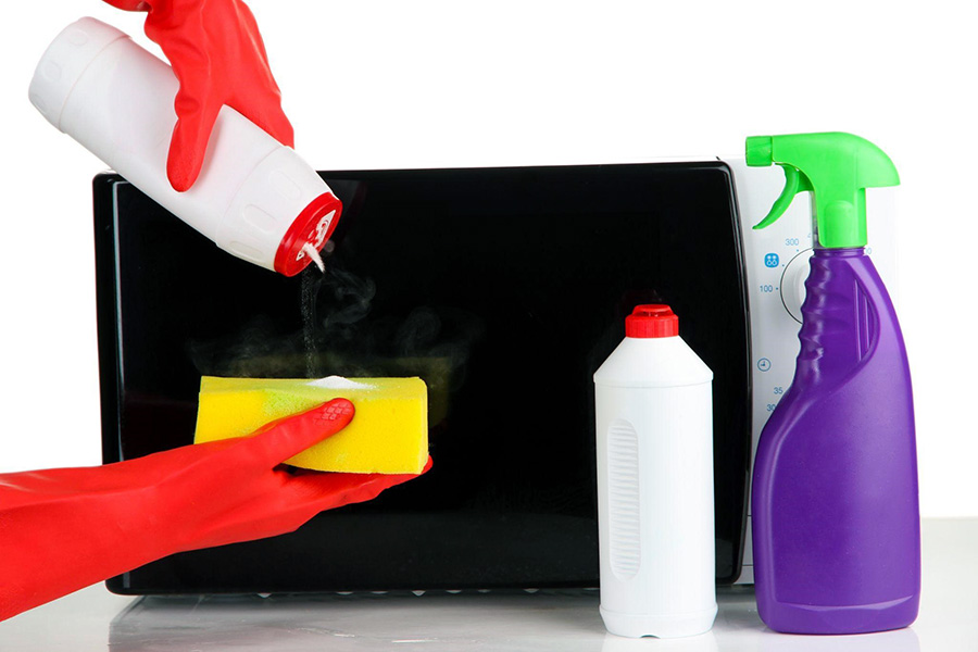 Якими миючими засобами можна швидко почистити мікрохвильову піч