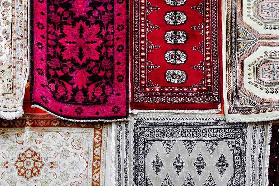 З яких матеріалів вибрати килим у кімнату