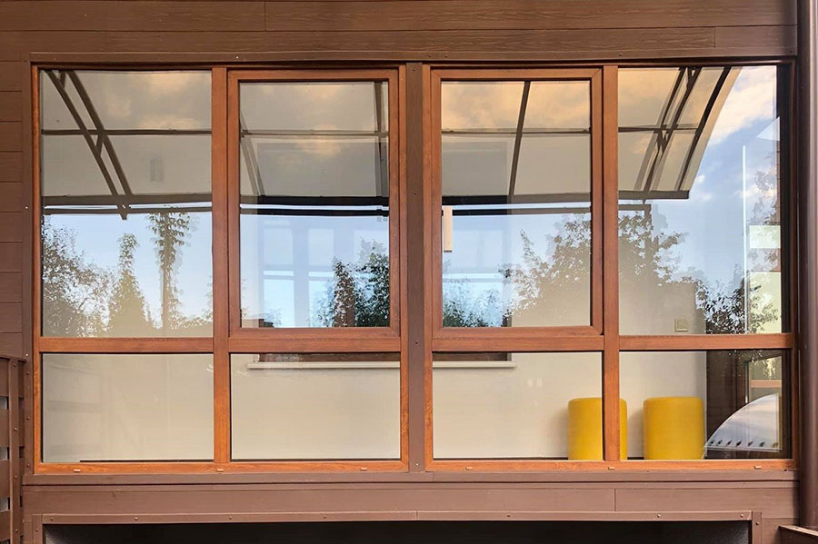 Які переваги металопластикових вікон