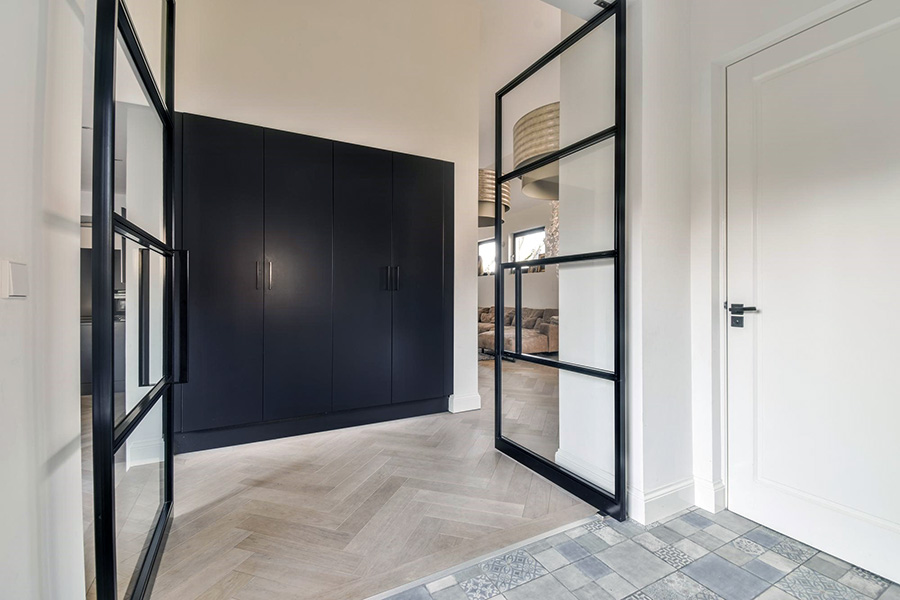 Як правильно організувати простір у невеликому передпокої