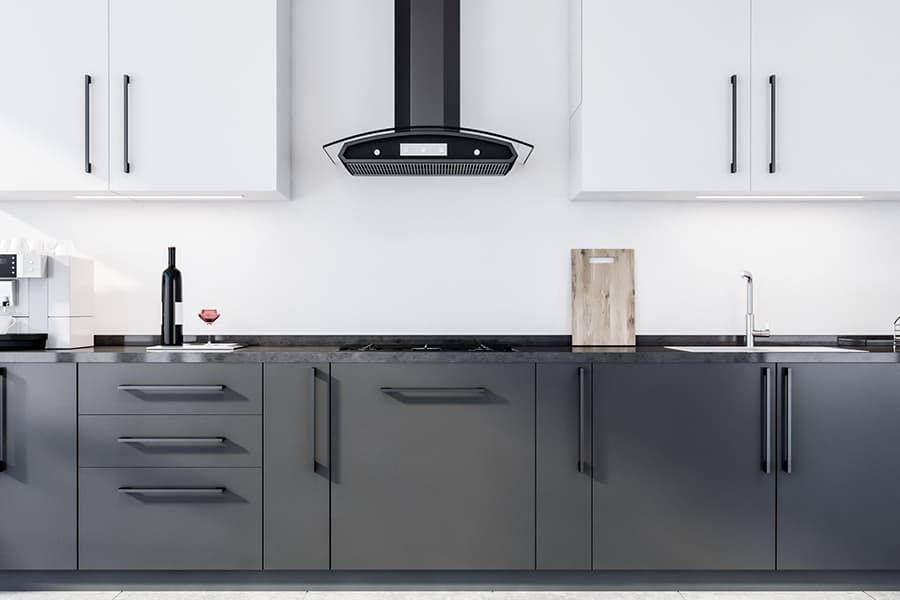 Мінімалізм в інтер'єрі кухні з сірими відтінками