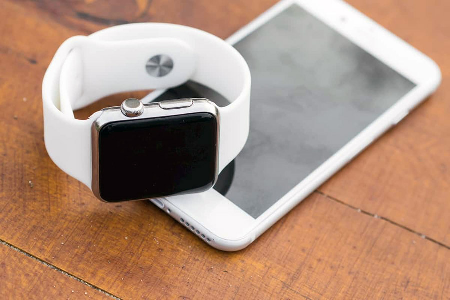 Навіщо підключати смарт-годинник до телефону