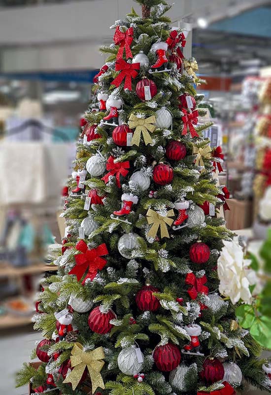 Спіральний прийом прикрашання ялинки на 2024 рік Дракона