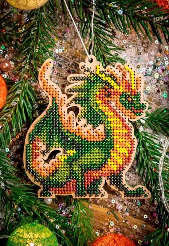 Ялинкові прикраси своїми руками до 2024 року Зеленого Дракона