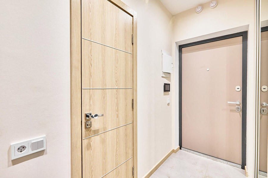 Як правильно підібрати колір міжкімнатних дверей