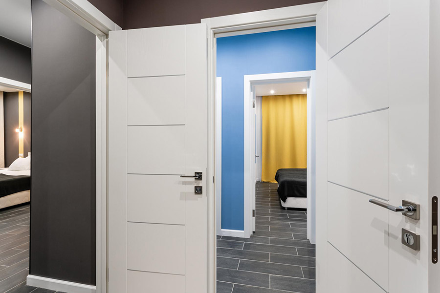 Який матеріал міжкімнатних дверей найнадійніший