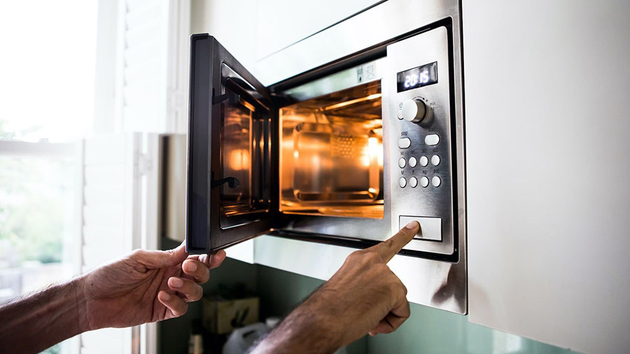 Мікрохвильову піч з яким типом управління краще вибрати