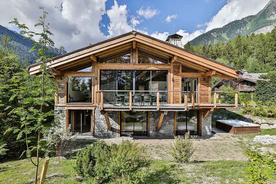 От чего зависит стоимость строительства дома