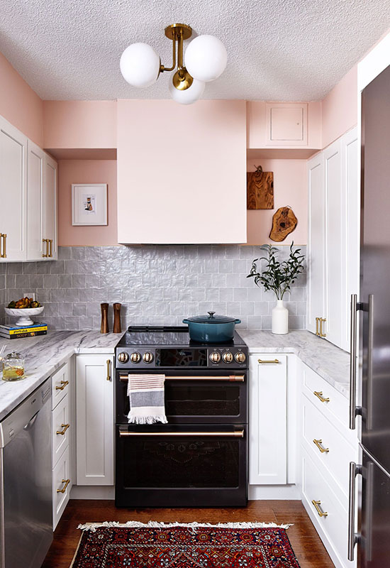 Особливості оформлення інтер'єру маленької кухні