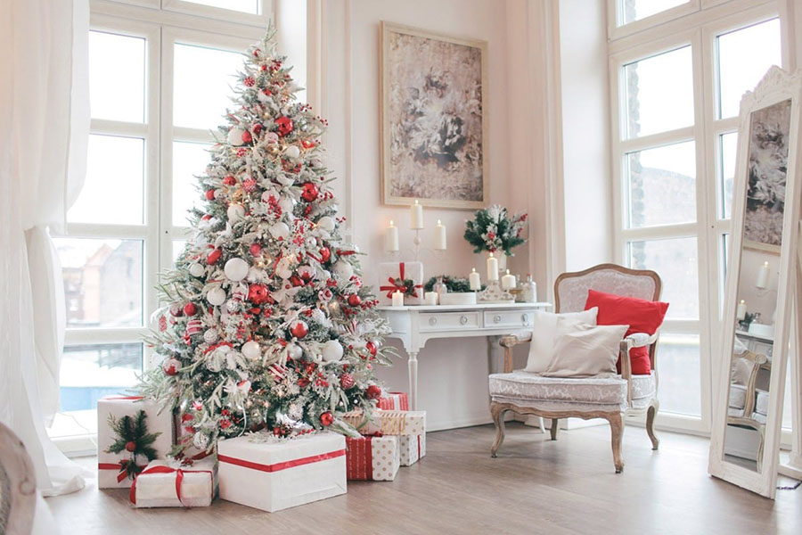 Як красиво прикрасити будинок на Новий рік?