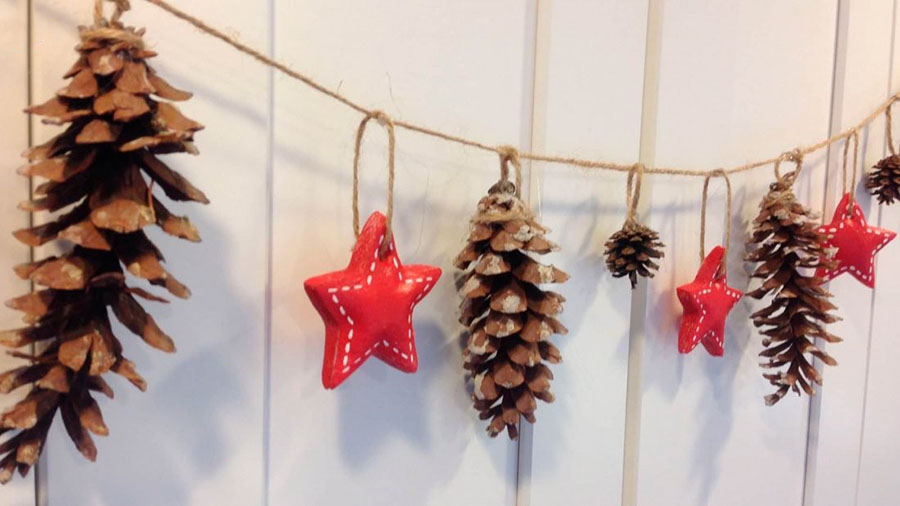 Новогодняя гирлянда из подручных материалов своими руками