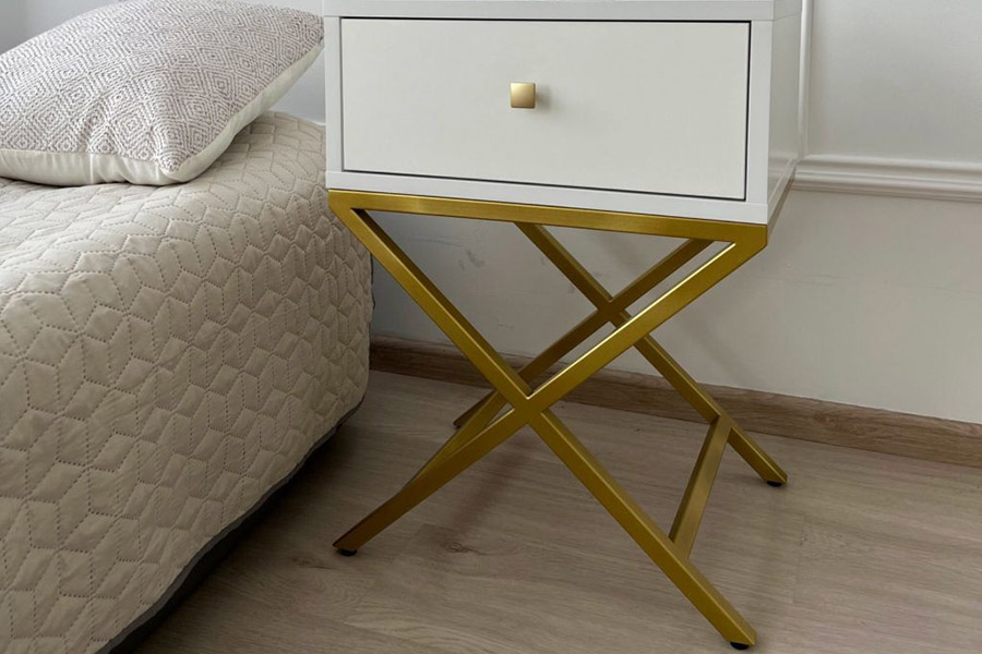 Виды прикроватных тумб для маленькой спальни