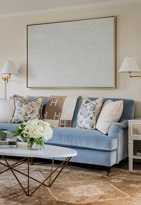 Який диван вибрати для невеликої вітальні