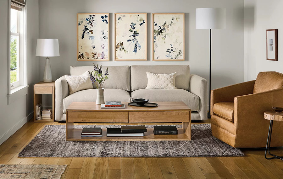 Подходящий по размерам диван для маленькой гостиной