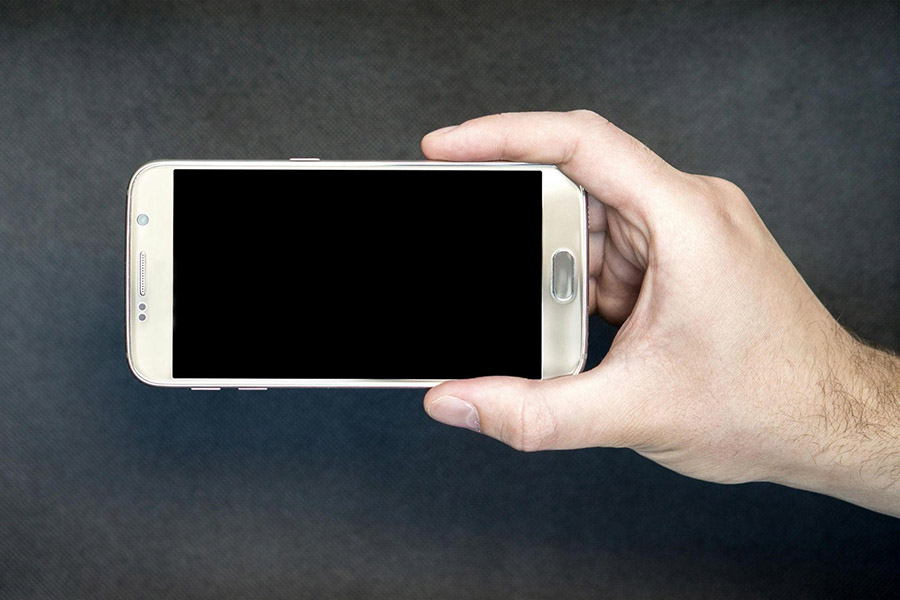 Основные причины, почему не заряжается телефон