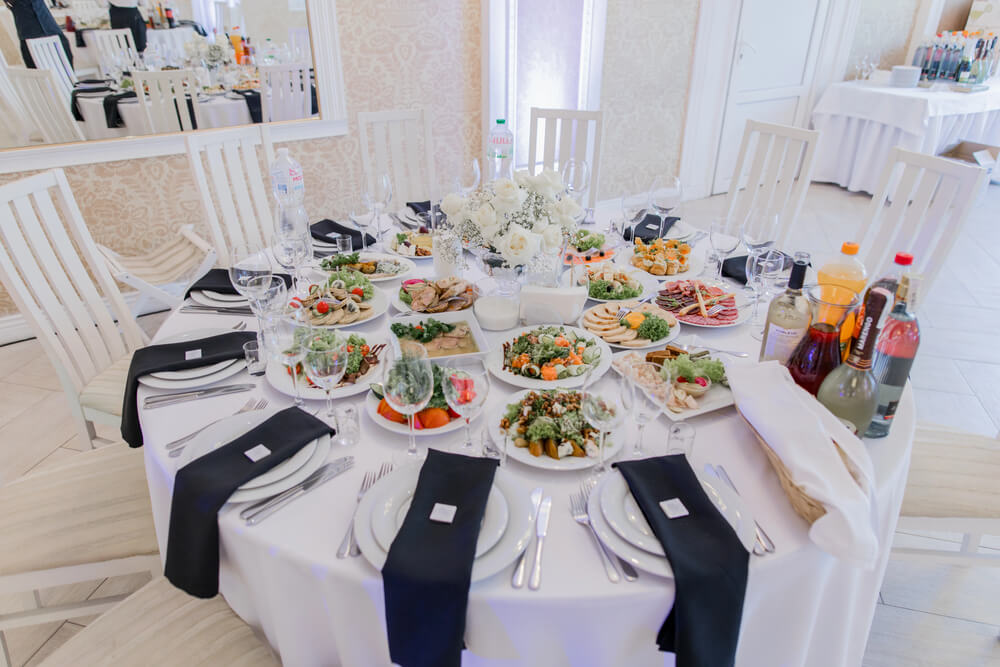 Як правильно скласти меню весільної урочистості?